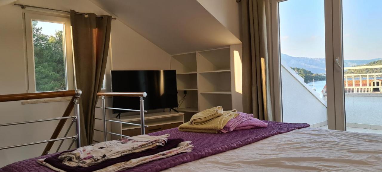 Luxury Apartments Oasis Lumbarda Eksteriør bilde